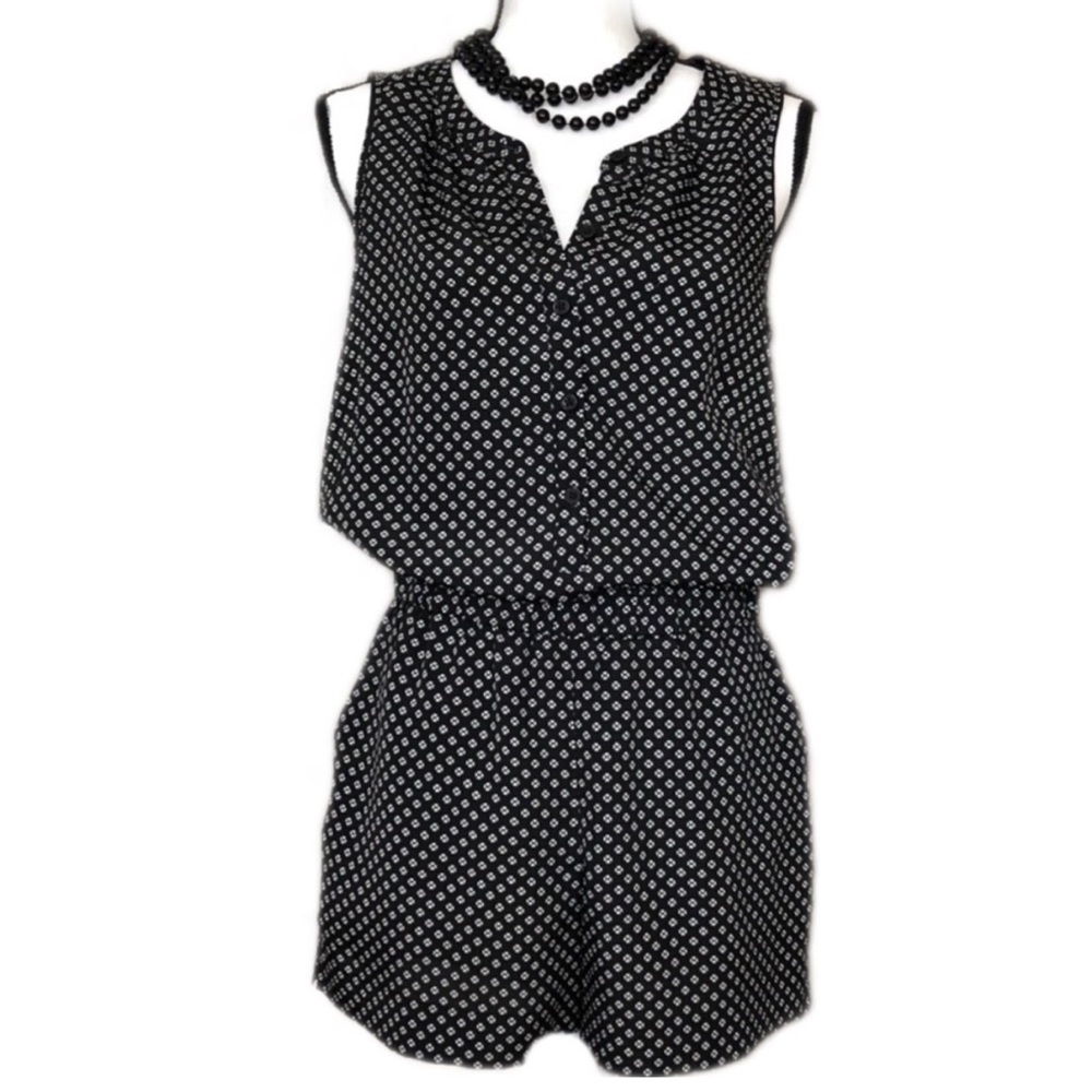 LOFT Sleeveless Button Down Shorts Romper Black White Geometric Pattern Size 2